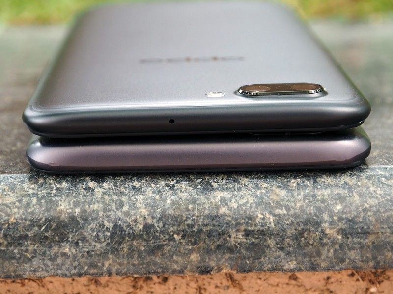 OnePlus 5 vs. OPPO R11