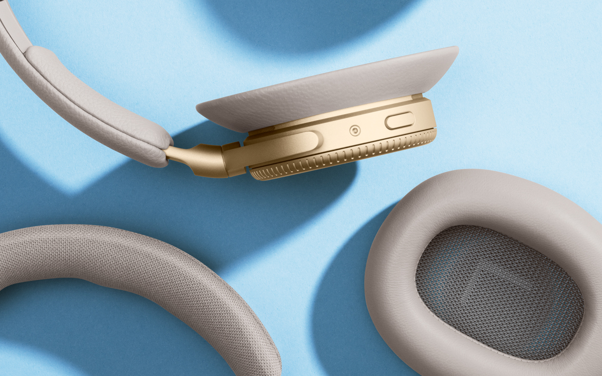 Высококачественные наушники Beoplay H100 от Bang & Olufsen — «лучшая пара наушников», когда-либо созданных брендом.