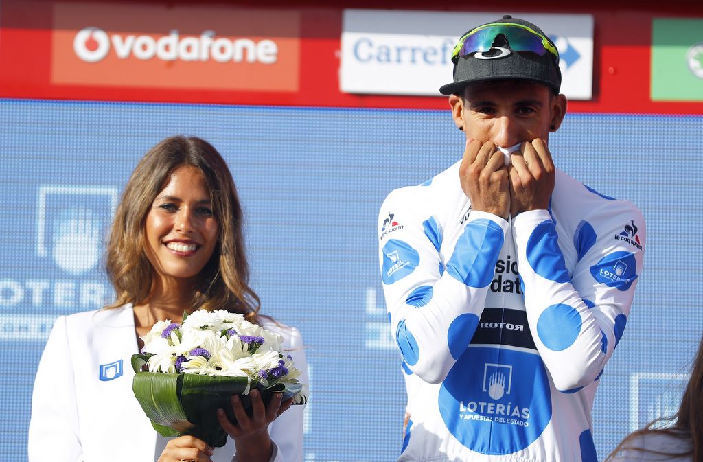 Dimension Data's Omar Fraile kisses his KOM jersey