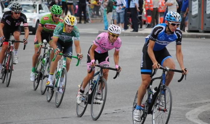 Unai Intziarte (Gipuzkoa amateur), who won the Copa de Espa&ntilde;a, most prestigious challenge for amateur riders of Spain, leads Bizkarra and Aramendia