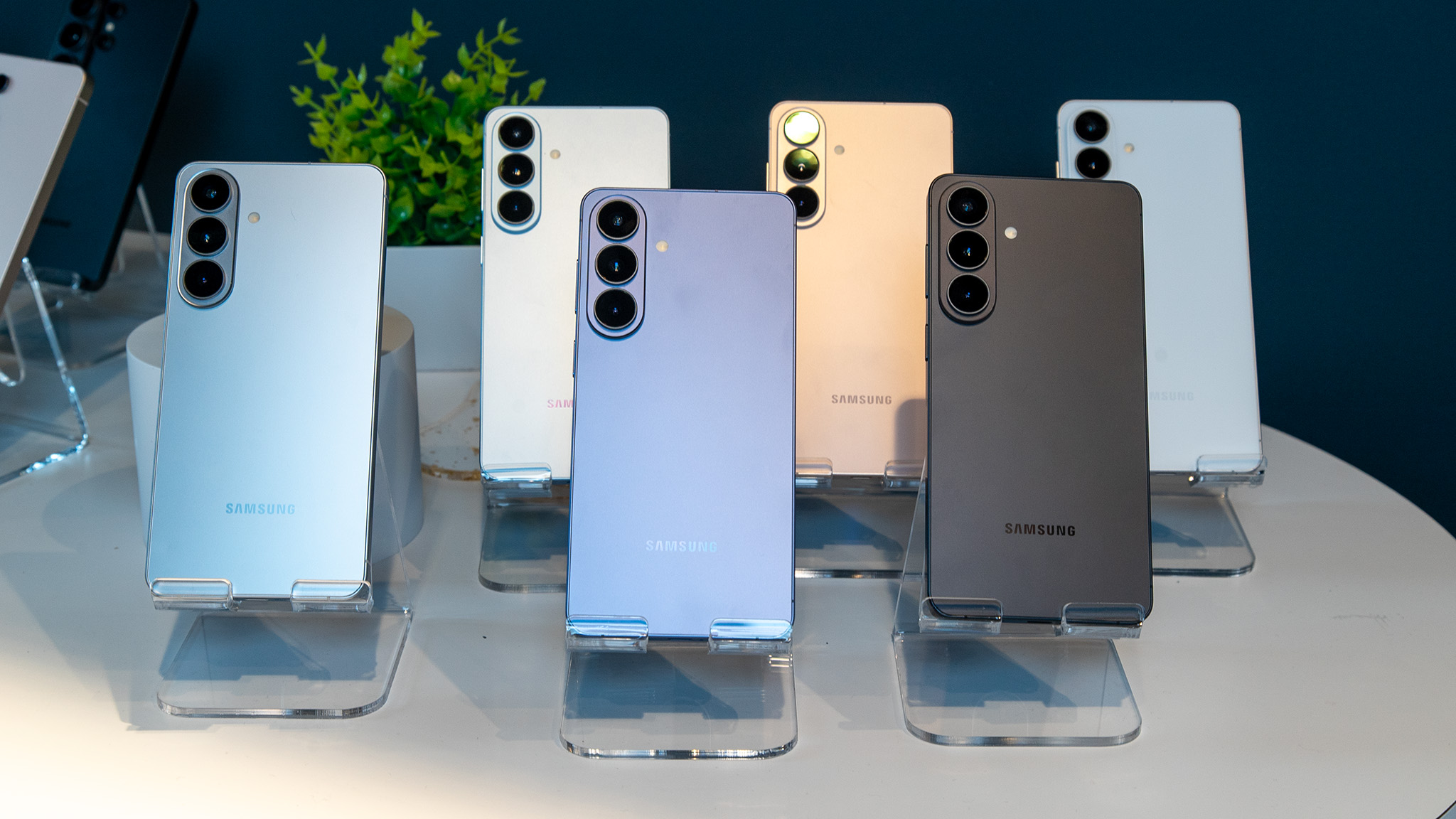 All Samsung Galaxy S26 Plus colors available at launch