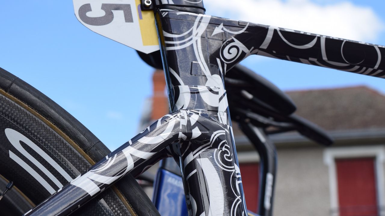 The seat stay junction with the seat tube is markedly smaller than the current Reacto