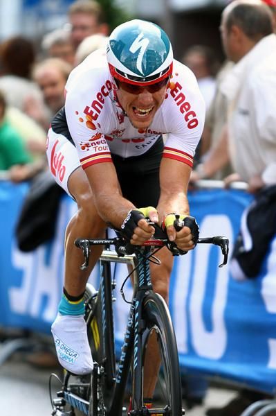 Philippe Gilbert powers to the finish line.