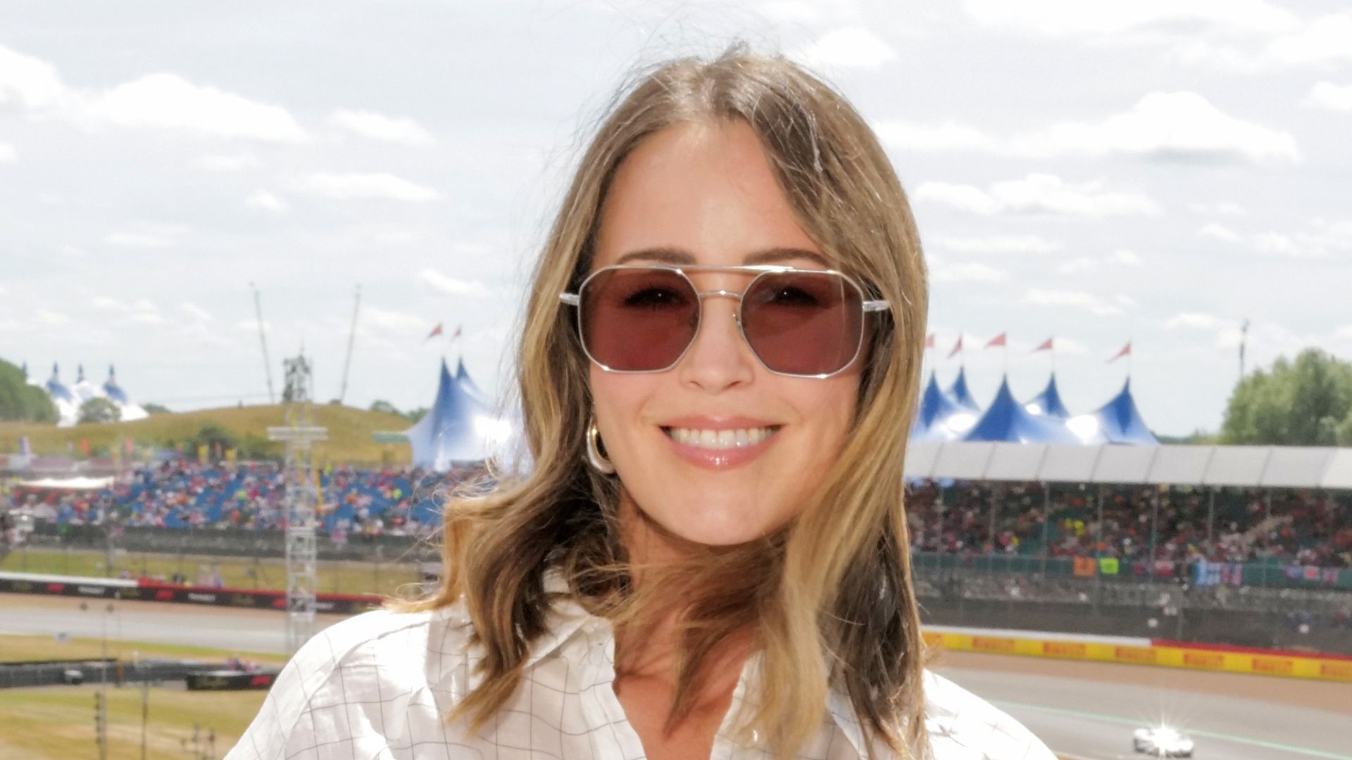 Rachel Stevens proves that light and breathable co-ords are the heatproof style to invest in this summer