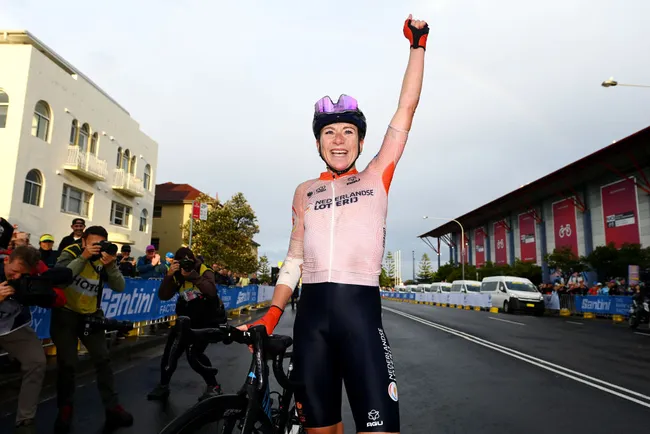 Annemiek van Vleuten vince i Campionati del Mondo di Wollongong (foto: Getty Images)