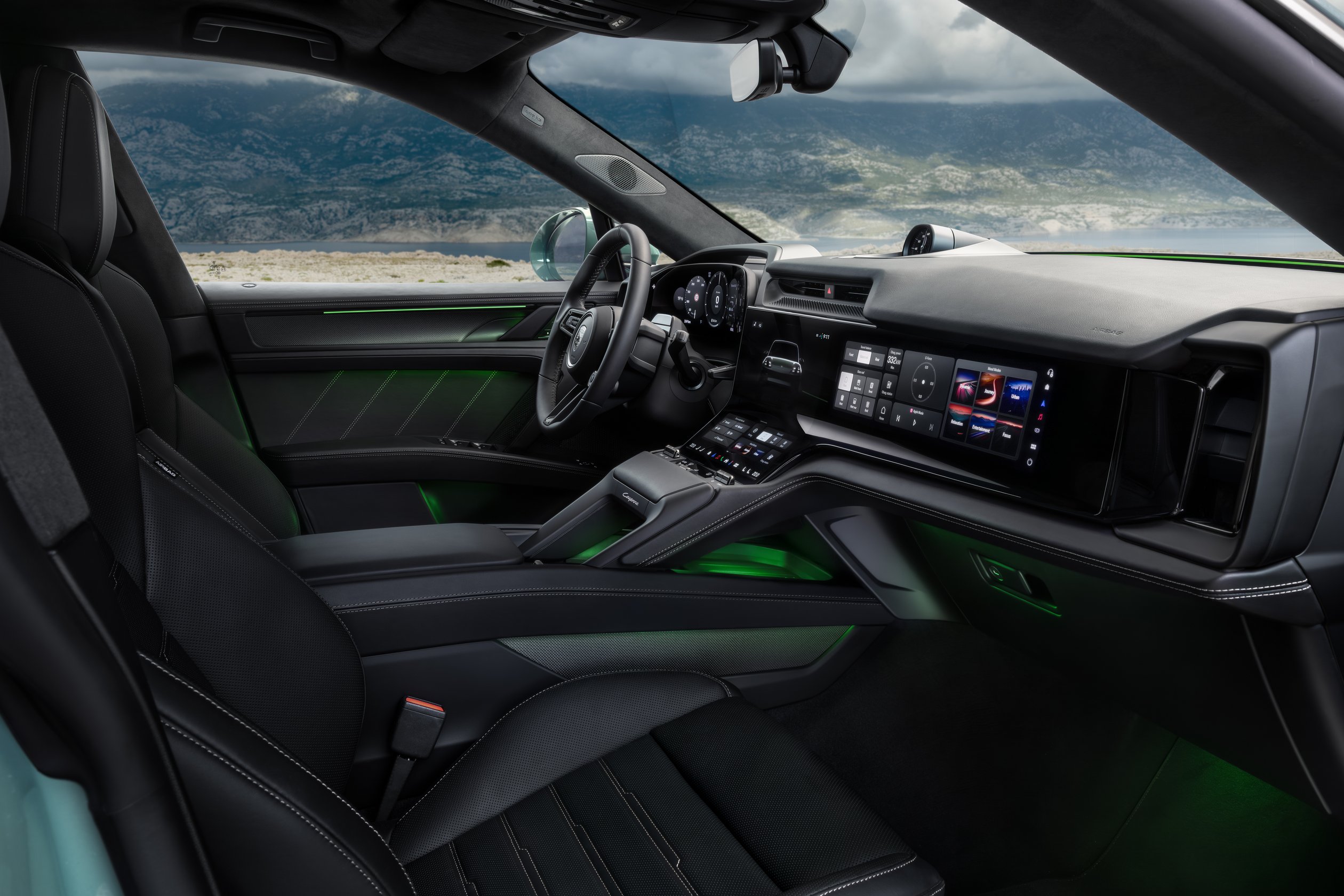 Dashboard, Porsche Cayenne Turbo Electric