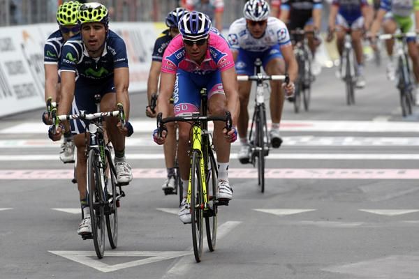 Francisco Ventoso (Movistar) topped Alessandro Petacchi (Lampre - ISD) in the sprint for 11th place.