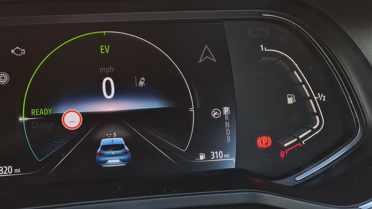 Renault Clio ETech Hybrid