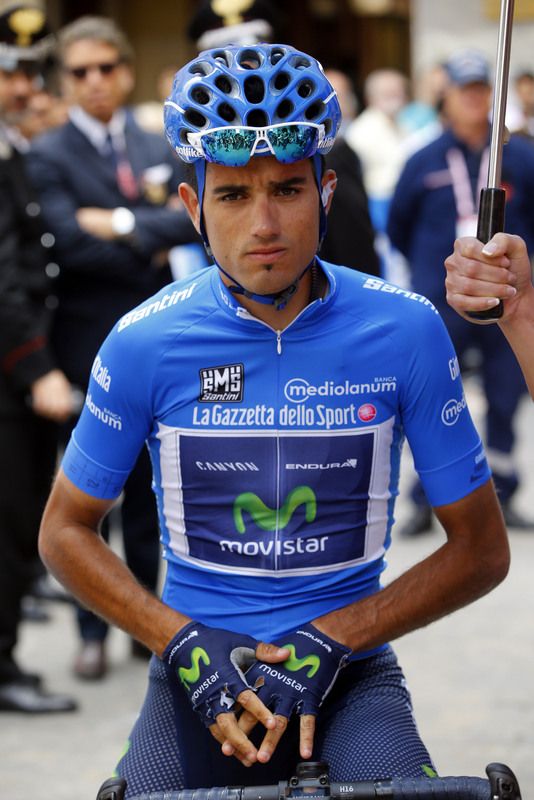 Mountains classification leader Be&ntilde;at Intxausti (Movistar)