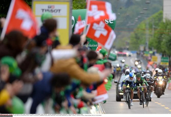 Michael Albasini (Orica-GreenEdge) leads out the sprint
