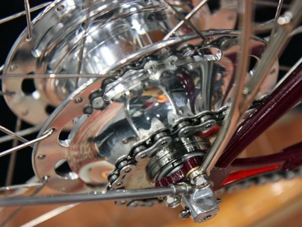 The rear hub uses Rohloff internals housed into a highly polished custom Phil Wood aluminum hub shell.