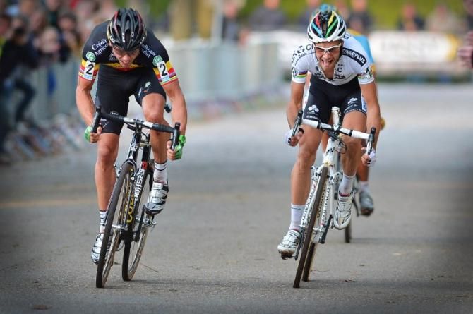 Belgian champion Sven Nys (L) outsprints world champion Niels Albert sprint for the victory at the Vlaamse Industrieprijs Bosduin race, in Kalmthout, Belgium on September 30, 2012