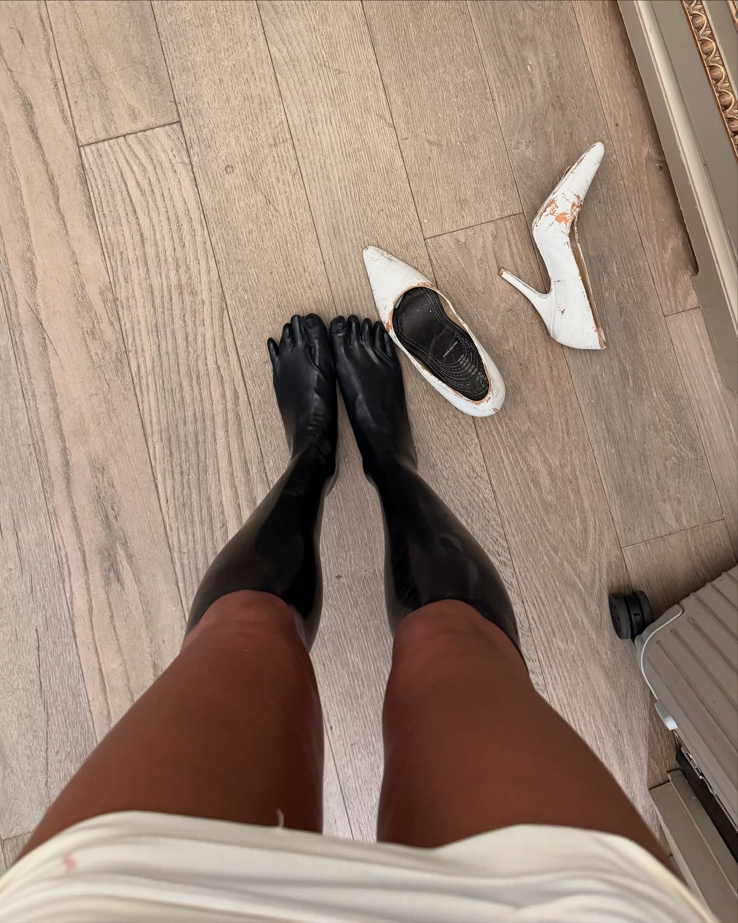 Sami Miro wearing latex black leather five toe shoes