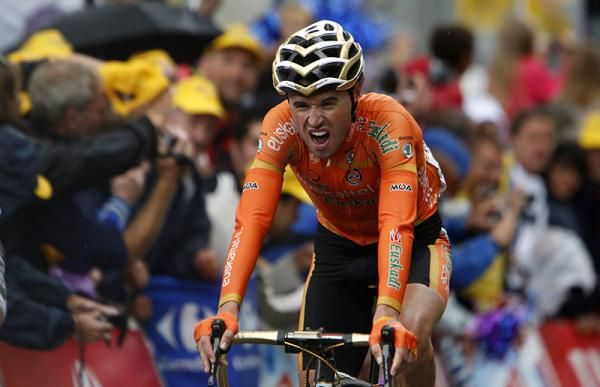Samuel Sanchez (Euskaltel-Euskadi) at the finish in Gap.