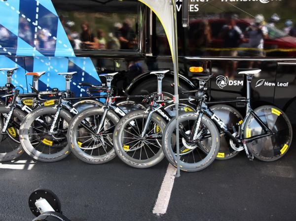 An army of Cerv&eacute;lo P4s await the Garmin-Cerv&eacute;lo team prior to the prologue of the inaugural USA Pro Cycling Challenge.
