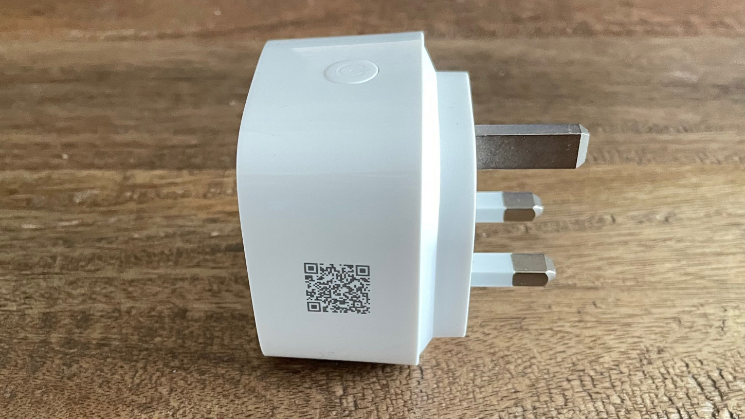 D-Link Mini Wi-Fi Smart Plug DSP-W118 on a table