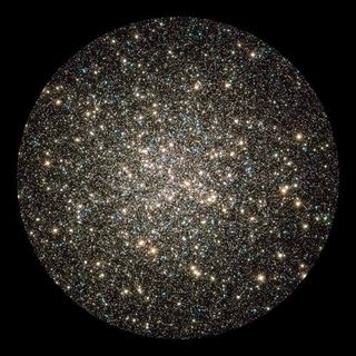 Hubble catches an instantaneous glimpse of many hundreds of thousands of stars moving about in the globular cluster M13.
