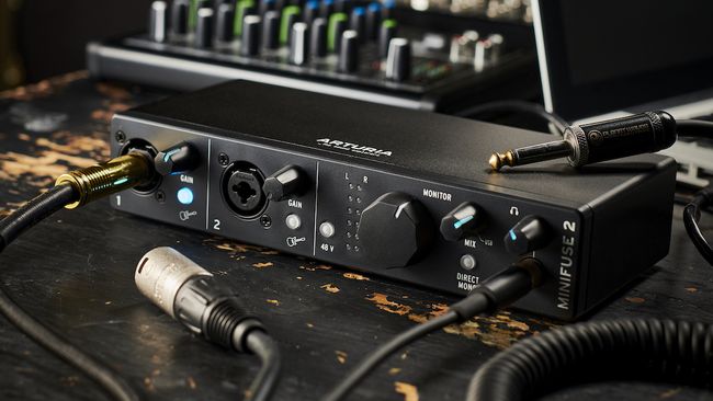 How to record and enhance a bassline through your audio interface ...