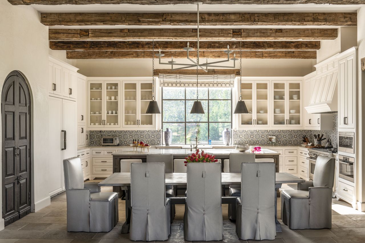 How much light does my kitchen need? Here’s what the experts say