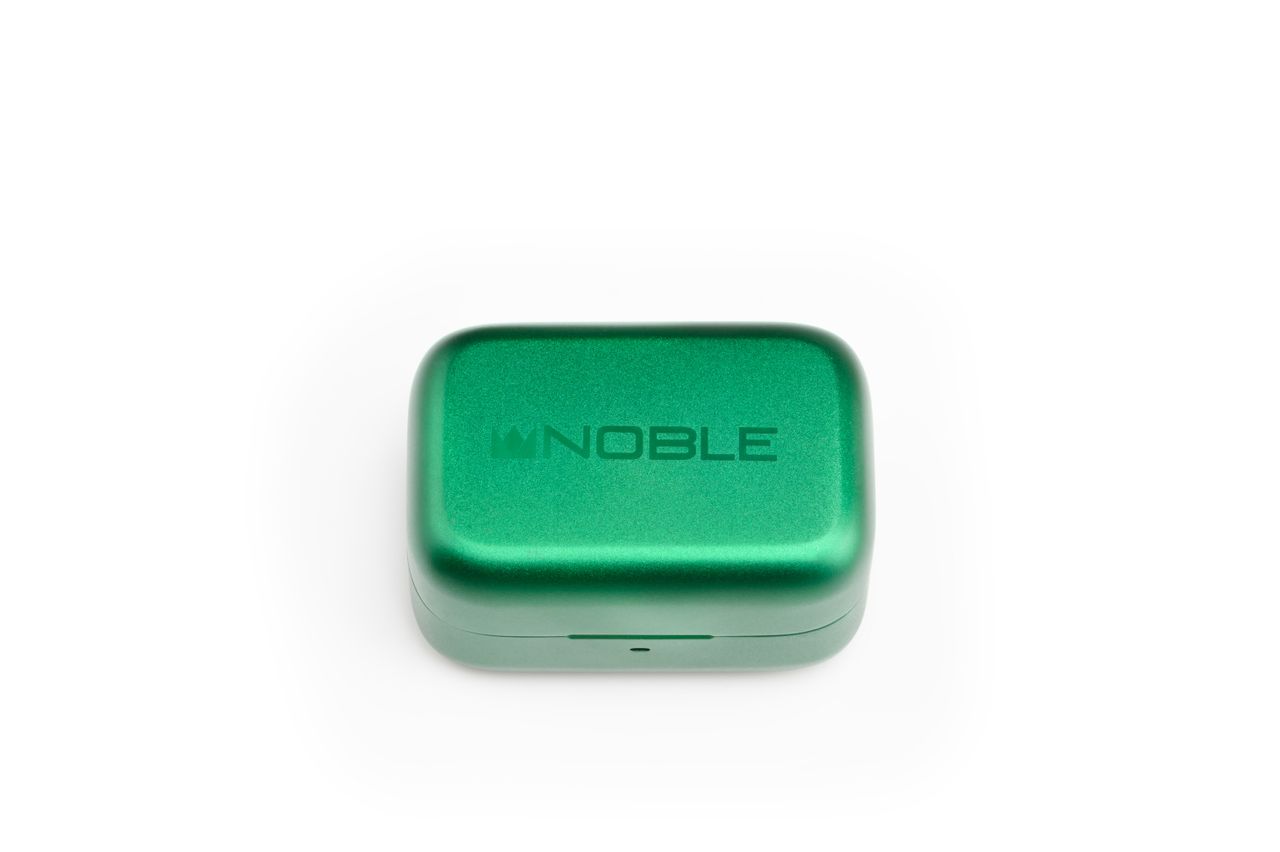 Press image of the Noble FoKus Rex5 wireless earbuds