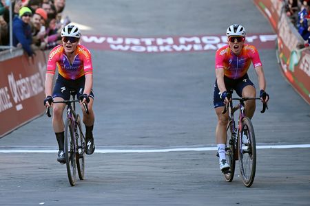 SD Worx teammates Lotte Kopecky and Demi Vollering sprinted it out for the victory in Siena at the end of the 2023 Strade Bianche