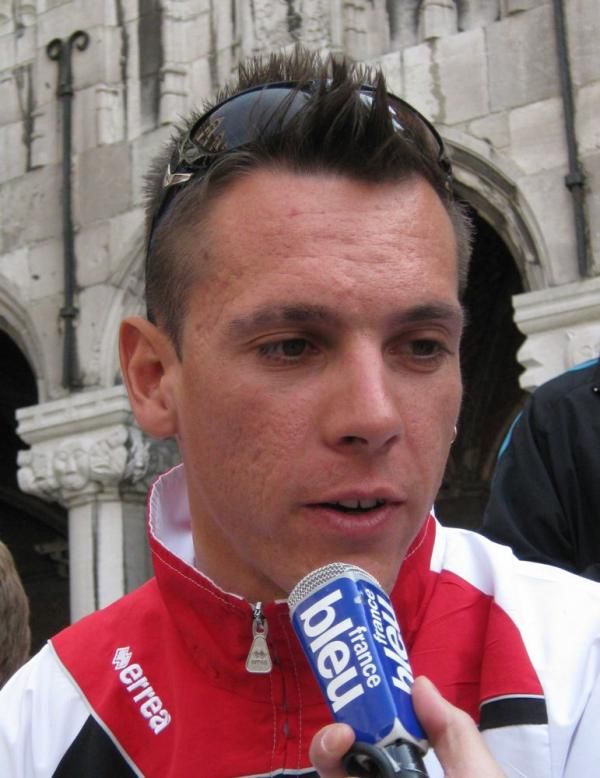 Philippe Gilbert is quizzed by the media