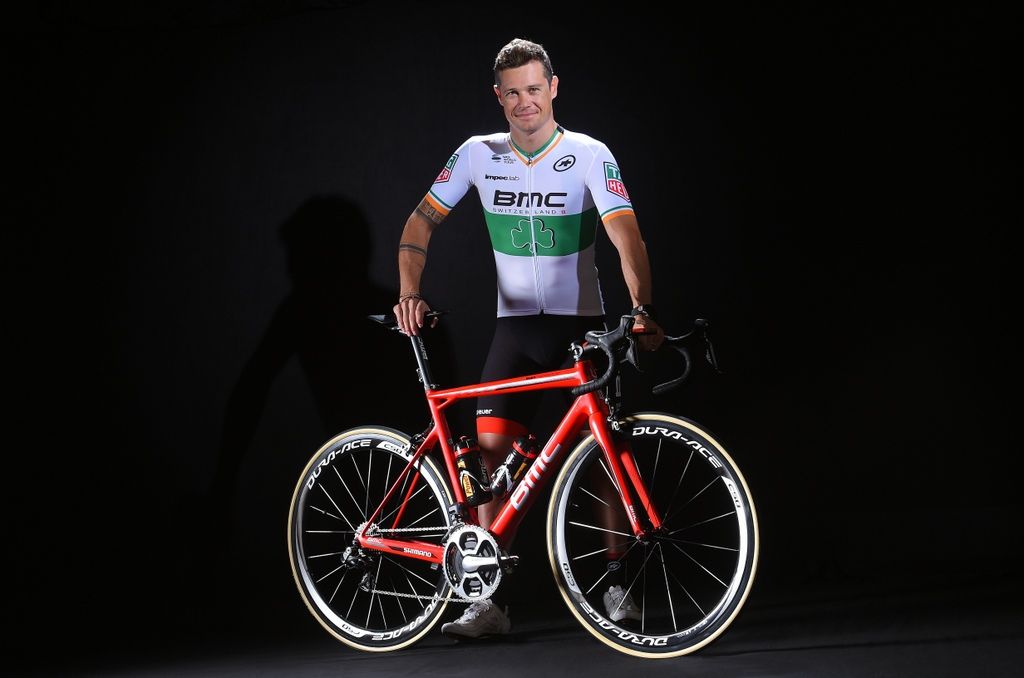 New BMC signing and Irish champion Nicolas Roche shows of his jersey
