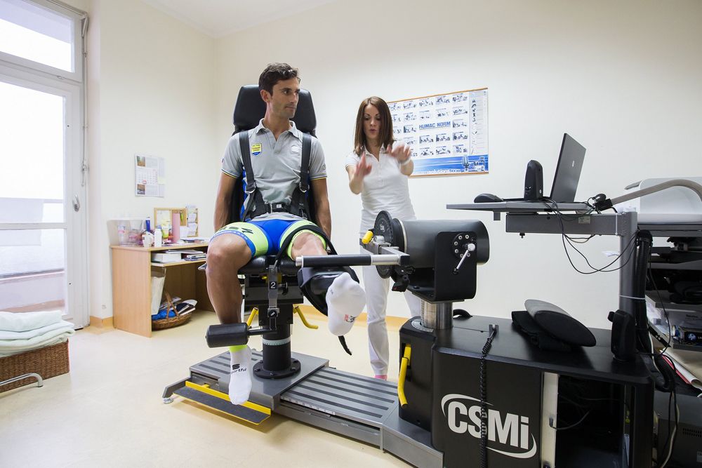 Daniele Bennati is given a strength test