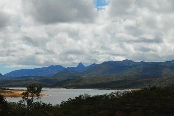 The landscape around Rio de Contas
