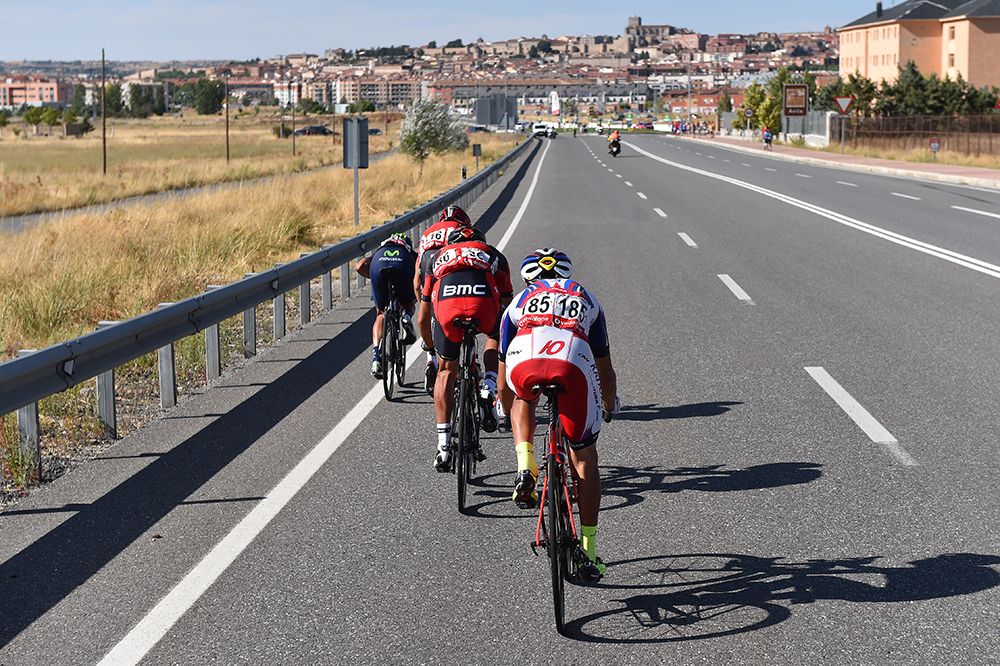 Machado, Moinard and Amador chase