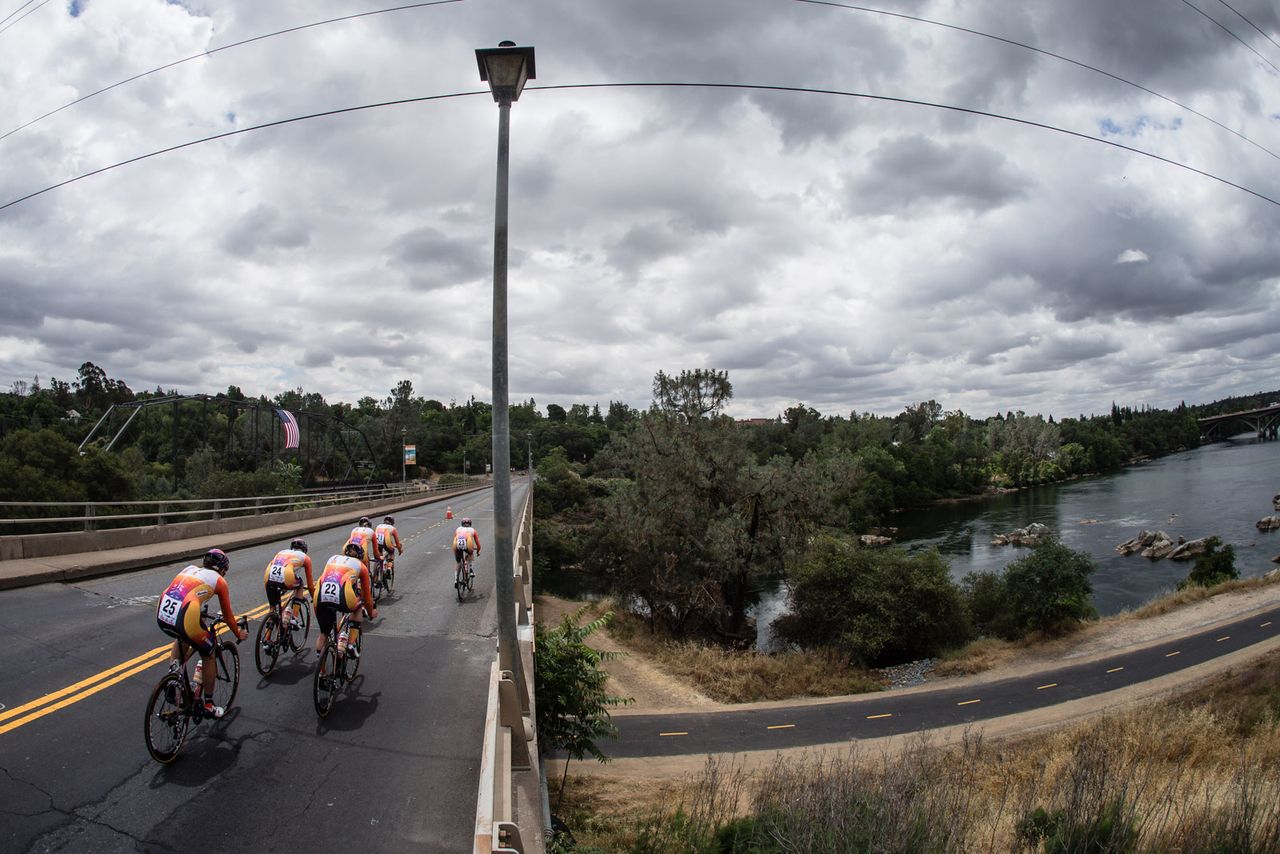 Boels Dolmans closes in on the finish