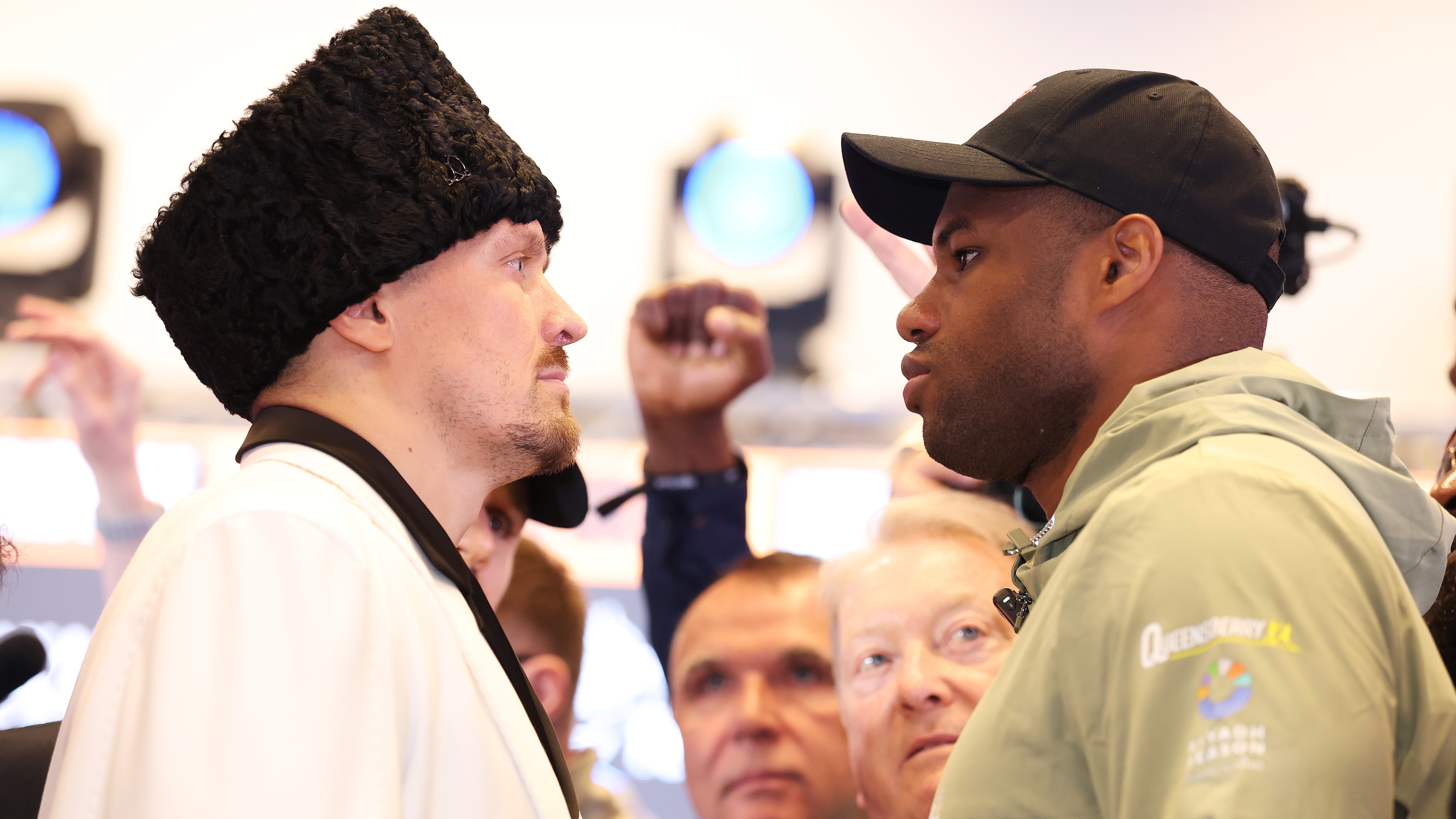 Oleksandr Usyk and Daniel Dubois face off in the press conference for their second fight.