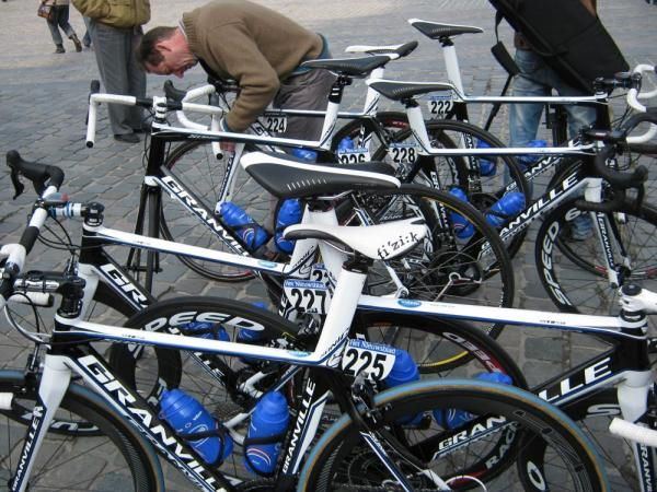 The Verandas Willems team is riding Granville bikes