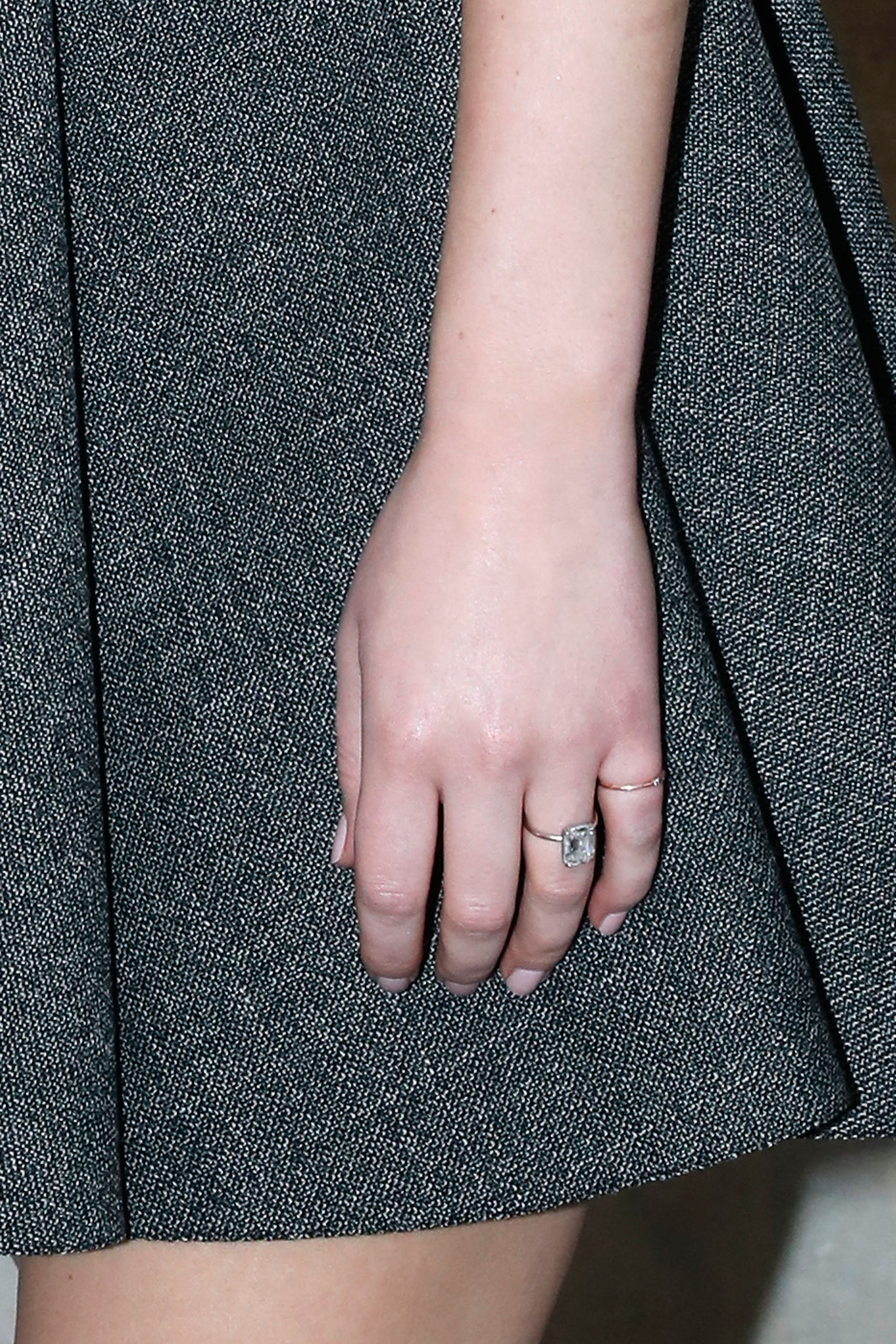 jennifer lawrence engagement ring