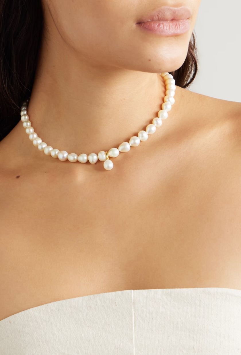 Complete factory, gold-plated, pearl and cubic zirconia necklaces