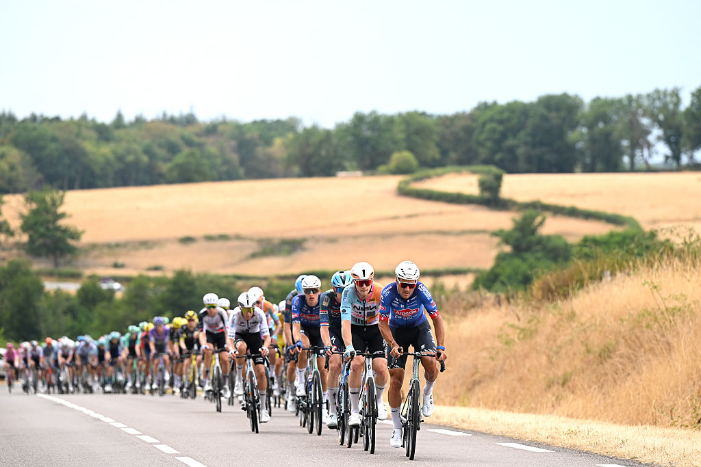 Tour de France stage 12 LIVE: Tim Merlier and Jasper Philipsen among the sprinters preparing for potential last bunch sprint of the Tour