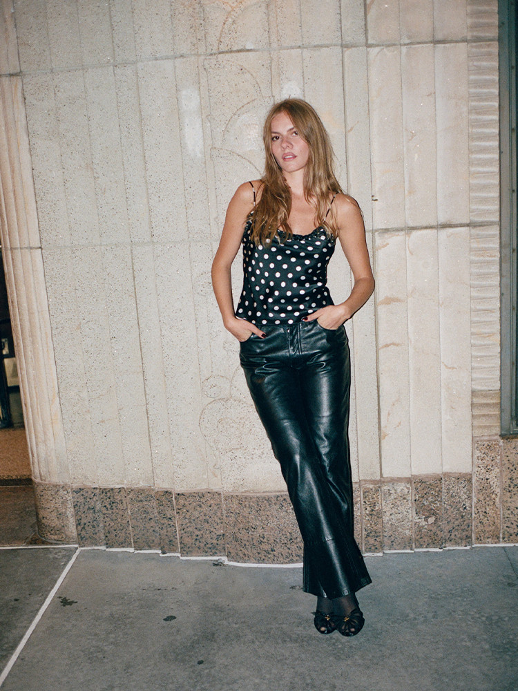 R&amp;eacute;alistation Par, The Evie