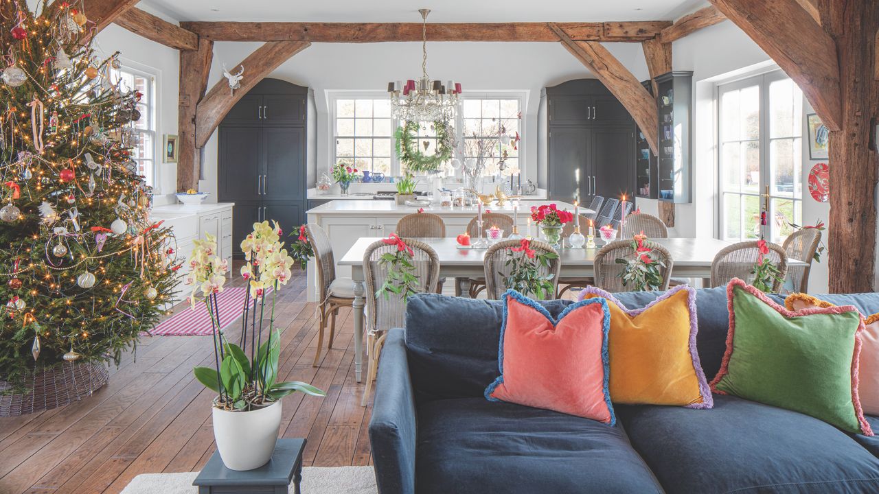 Sussex farmhouse open plan kitchen living room