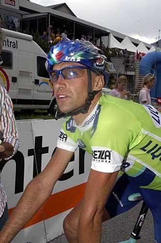 Stefano Garzelli (Liquigas) finished 4'40 behind.