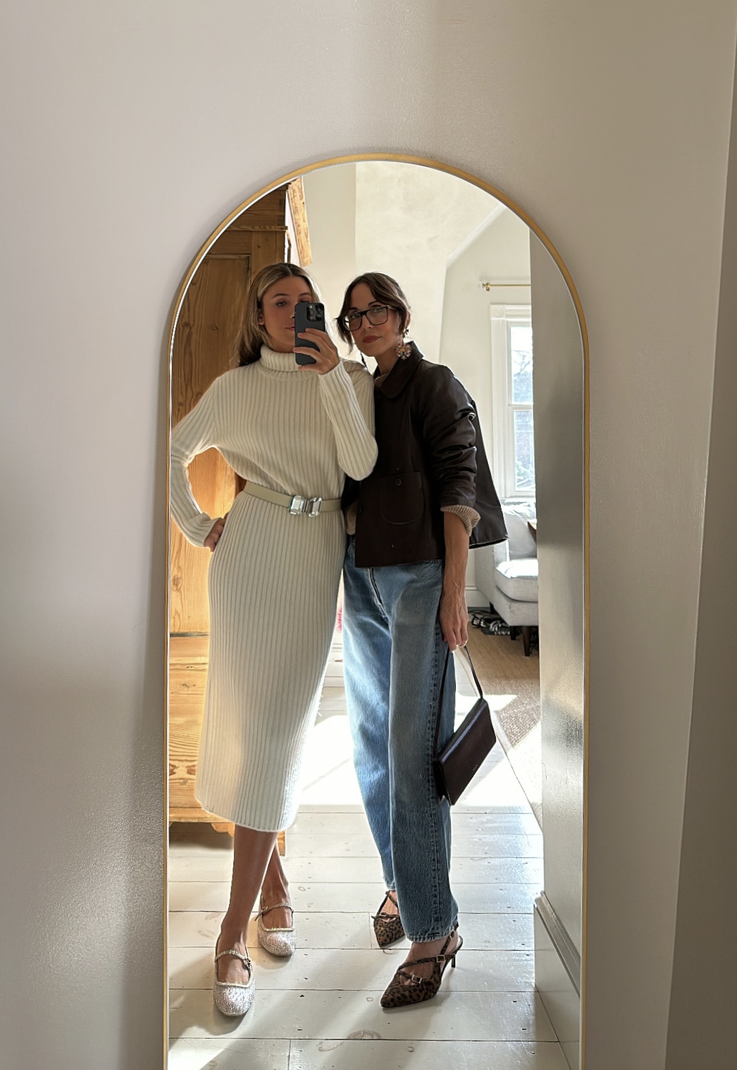 mirror selfies of Larissa Mills and her daughter Ella Potter