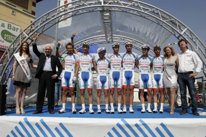 Androni-Venezuela line up for the Giro dell'Appennino.