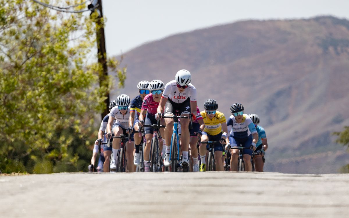 The women's peloton remained together over the first rise on the final climb over Oak Glen.
