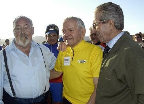 Charly Gaul (l) with fellow Tour winners Roger Walkowiak and Federico Bahamontes in 2002 Photo: &copy; Chris Henry