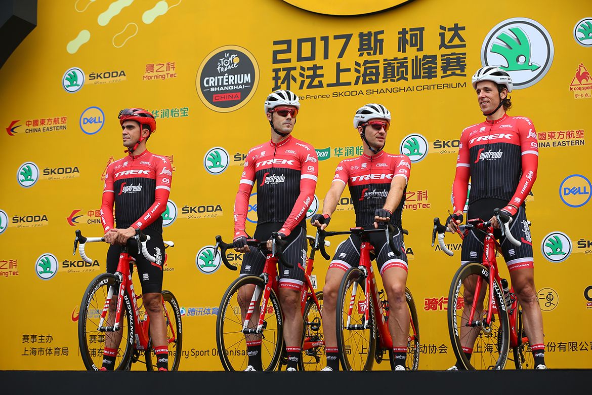 Trek-Segafredo is introduced on stage