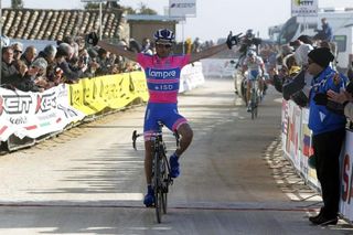 Michele Scarponi (Lampre-ISD) wins the final stage in Sardegna