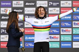 'I'm glad I didn't know the splits' - Marlen Reusser scores second career ITT title at World Championships with late power and ability to 'fold' into aero position