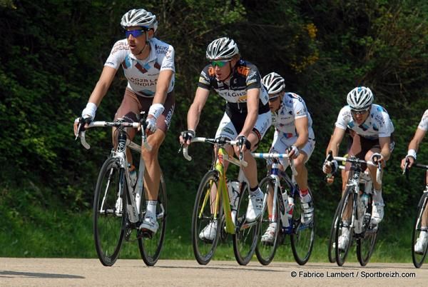 S&eacute;bastien Minard (AG2R La Mondiale) and Eric Berthou (Bretagne - Schuller).