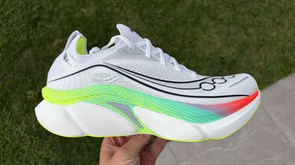 Saucony Endorphin Elite 3