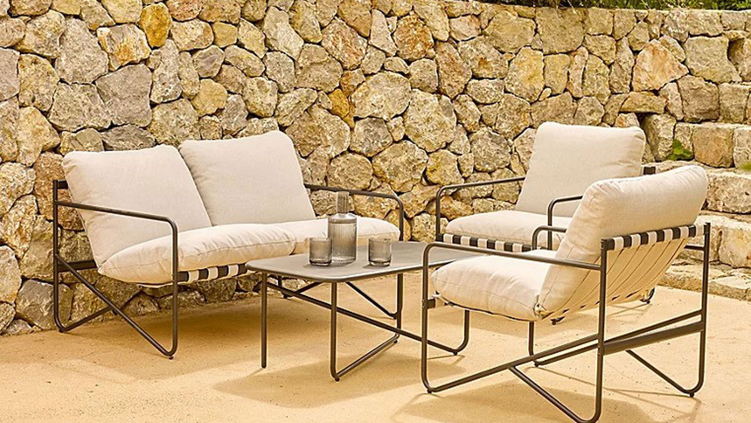 My garden furniture urgently needs a refresh, and I've spotted the most comfortable-looking sofa set at George Home at a star price