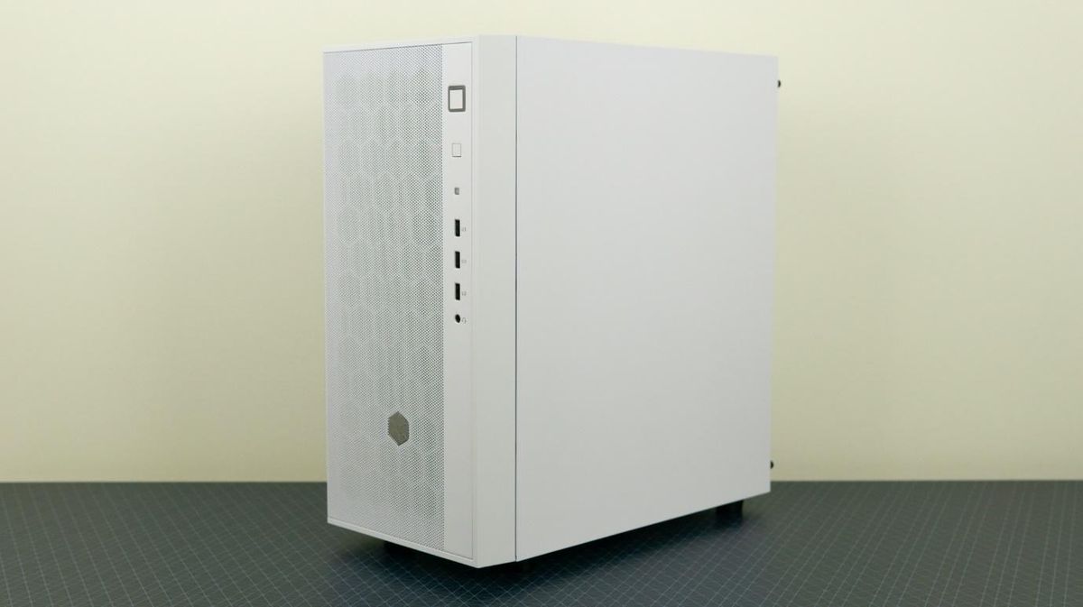 Silverstone Fara R1